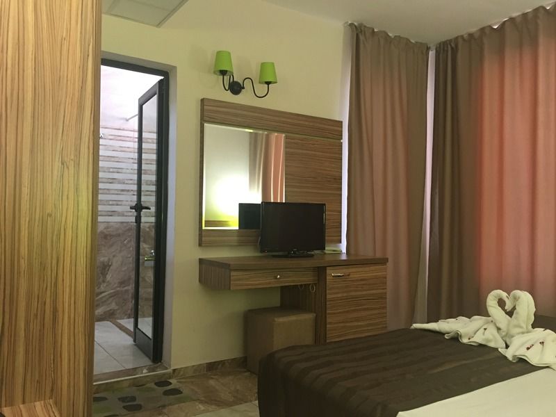 Tm Deluxe Hotel Sunny Beach Buitenkant foto